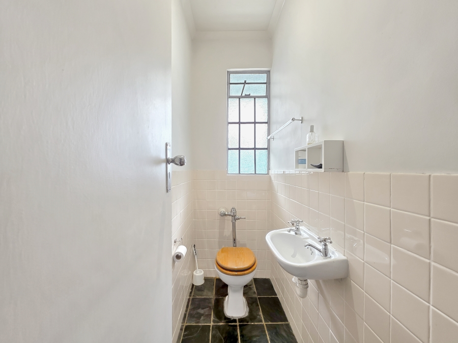 2 Bedroom Property for Sale in Cape Town City Centre Western Cape
